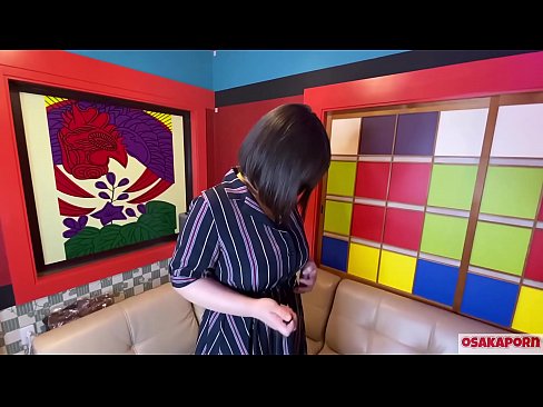 ❤️ Cutis Iaponica cum magnis tits masturbates cum sex nugis et gaudens habet. Loquitur in colloquio de experientia stupri eius. Ingens tits et hirsutus pussy cum voce magna. Osakaporn Anal video at la.port-amurasso.ru