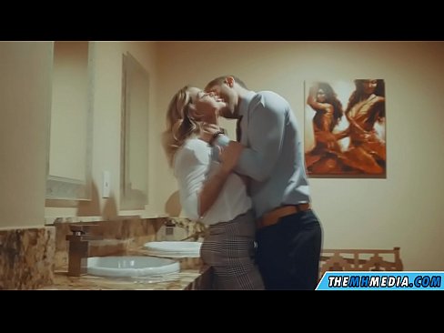 ❤️ Cum busty flava seducit in latrinae publicae Anal video at la.port-amurasso.ru